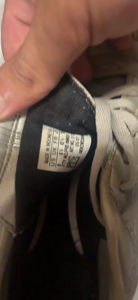 Adidas Soccer Cleats size 9 US - photo 2