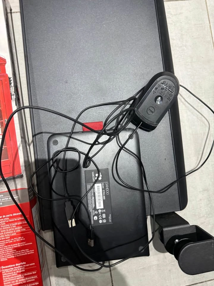 Mixed Lot: Samsung Toner, Logitech Keyboard, Organizer, More - photo 5