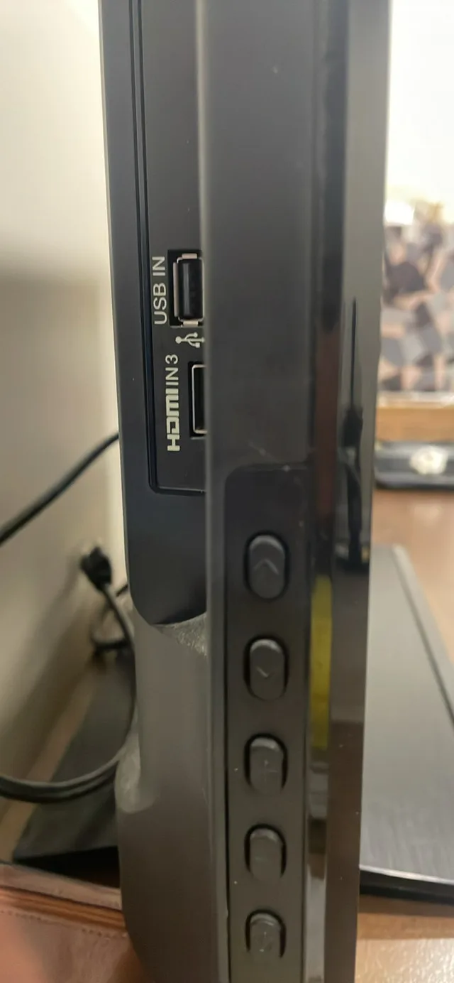 32” LG TV image indicator(3)