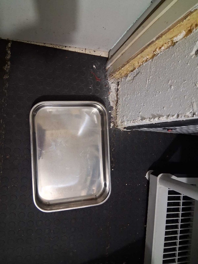 Stainless steel tray and kettle