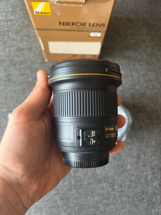 Nikon AF-S NIKKOR 20mm f/1.8G ED Lens - photo 2