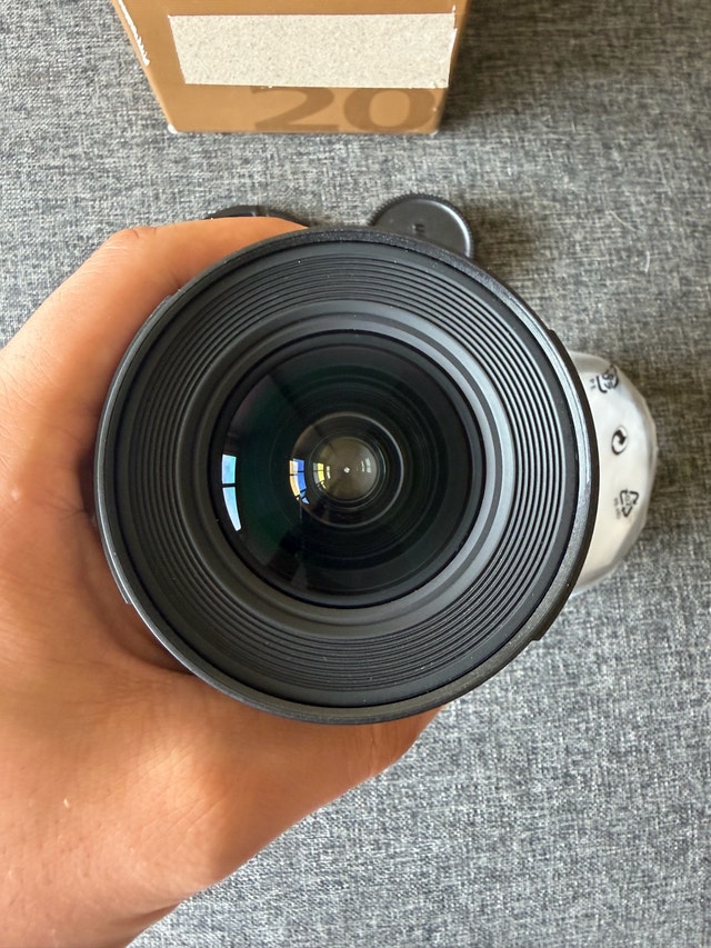 Nikon AF-S NIKKOR 20mm f/1.8G ED Lens - photo 4