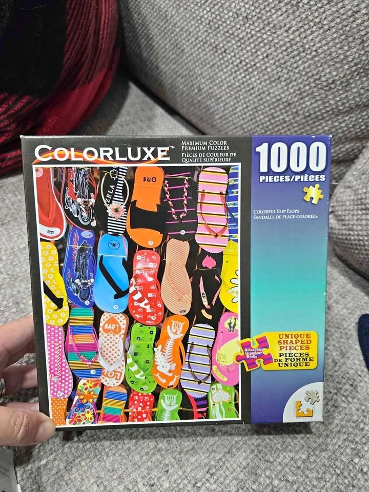 Puzzle- 1000 Pieces