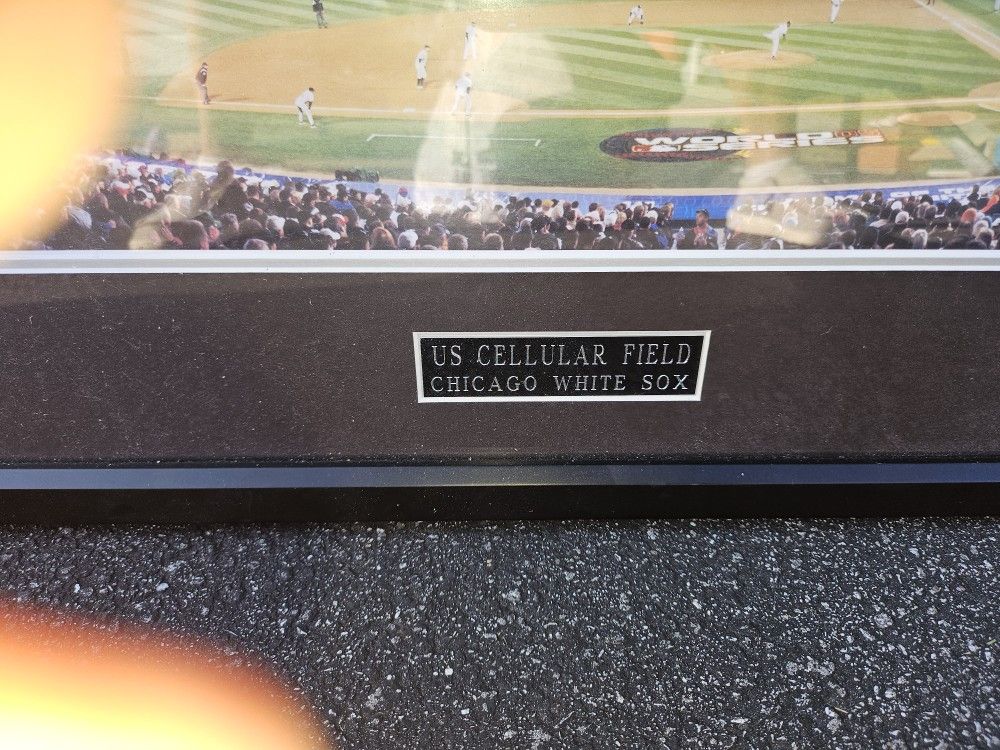 US CELLULAR FIELD PROFESSIONALLY FRAMED PICTURE - photo 2