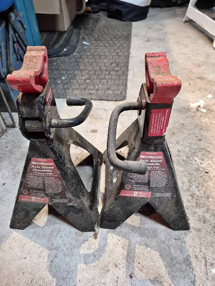Automotive Axle stands