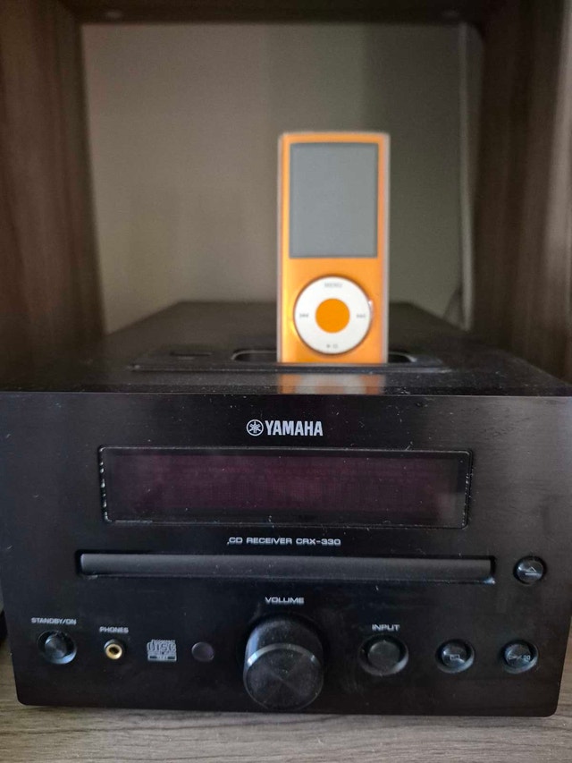 Yamaha CRX-330 Music System