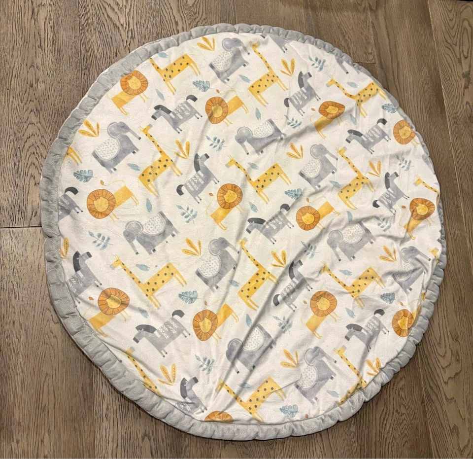 Two sided baby mat