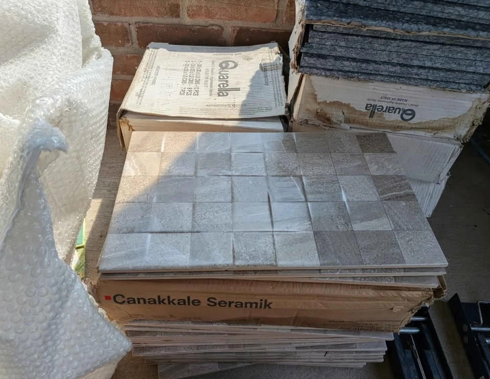 High Quality Floor and Wall Tiles Brand New - photo 3