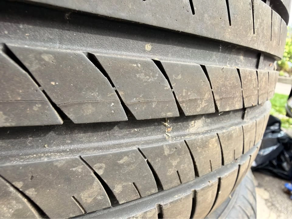 Volkswagen Detroit 18" Wheels with 225/40ZR18 Tires - photo 3