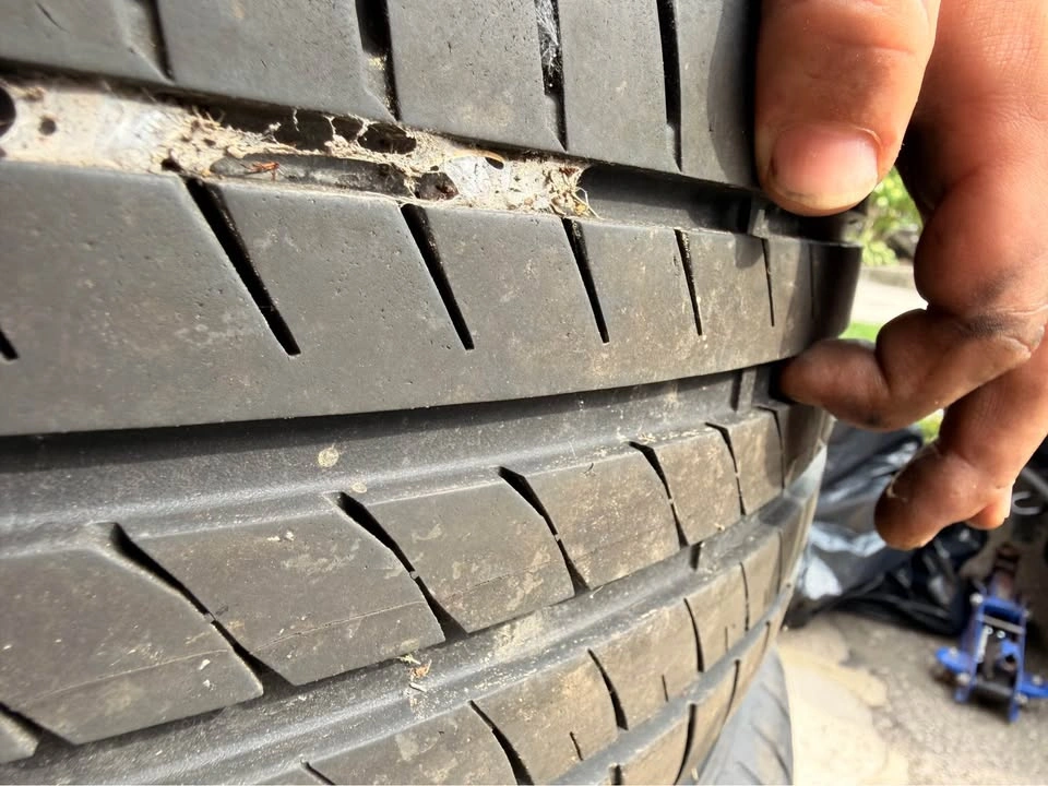 Volkswagen Detroit 18" Wheels with 225/40ZR18 Tires - photo 4