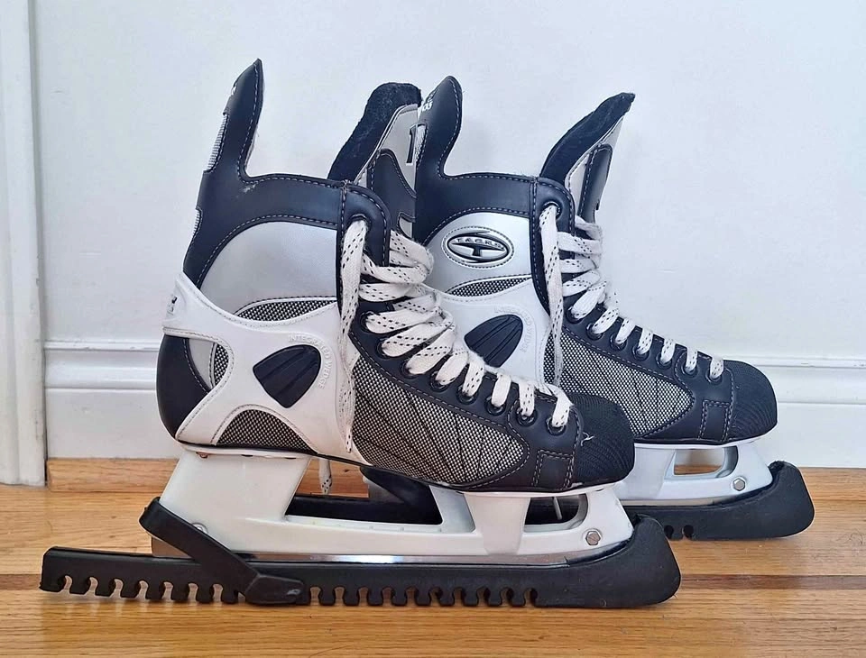 CCM PROLITE ICE SKATES