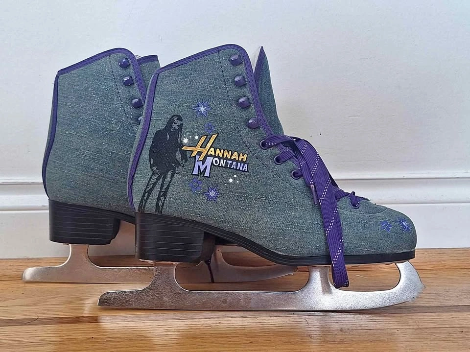 HANNAH MONTANA ICE SKATES