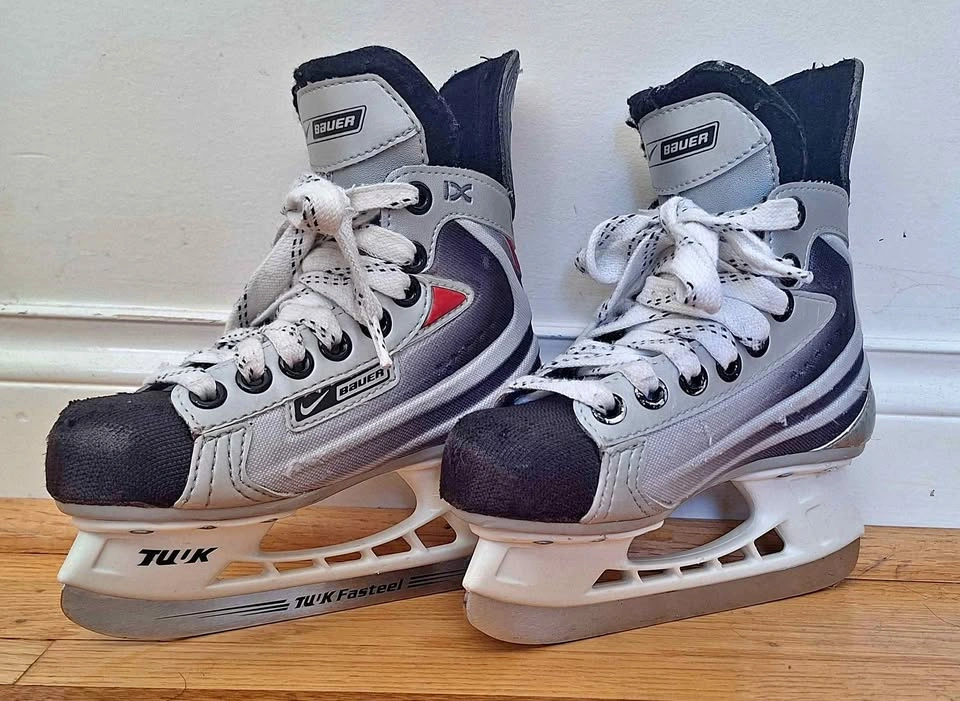 NIKE VAPOR IX SKATES (US Y10)