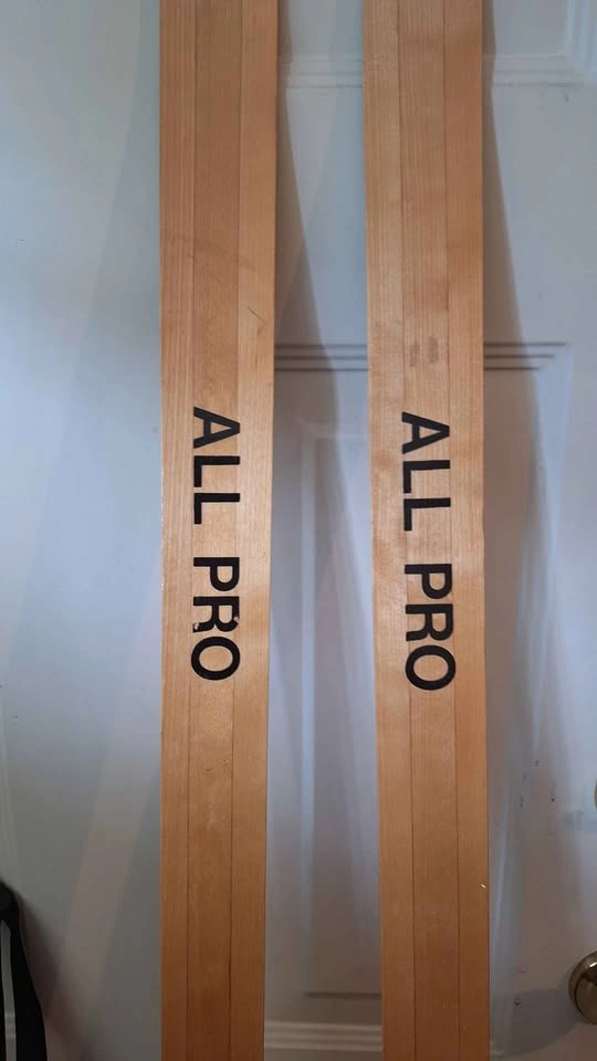 WOODEN SKIS - photo 2