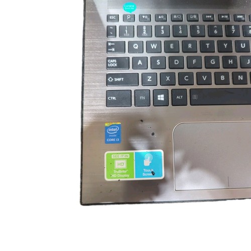 Toshiba Satellite E45W-C4200X - photo 2