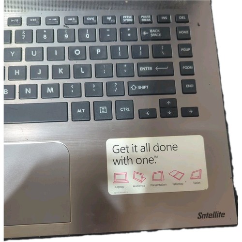 Toshiba Satellite E45W-C4200X - photo 3