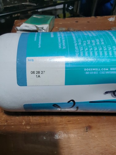 Dogswell Skin & Coat Wild Alaskan Salmon Oil Exp 06/28/27 - photo 3