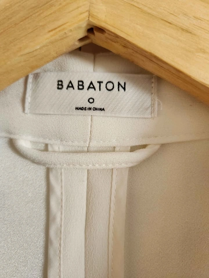 ARITZIA BABATON Power Hip Blazer – Women’s Size 0 - photo 2