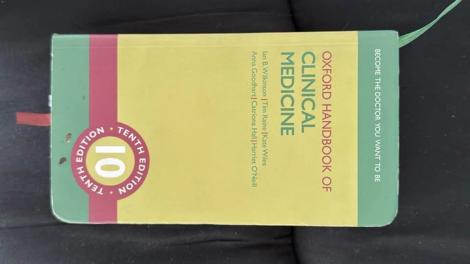 Oxford Handbook of Clinical Medicine, Tenth Edition