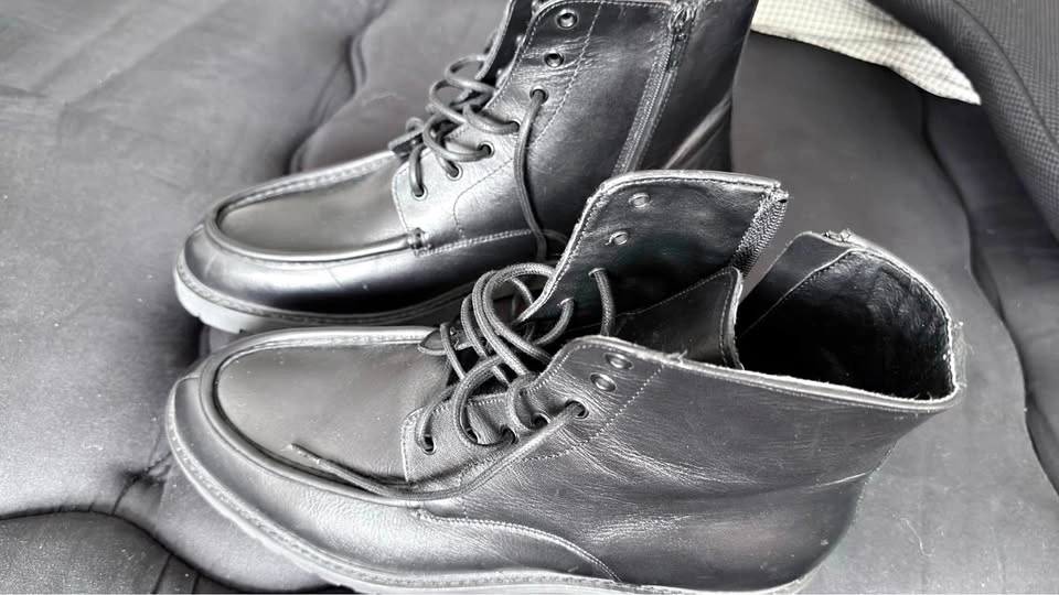 HUGO Akiva Leather Boots Size 43