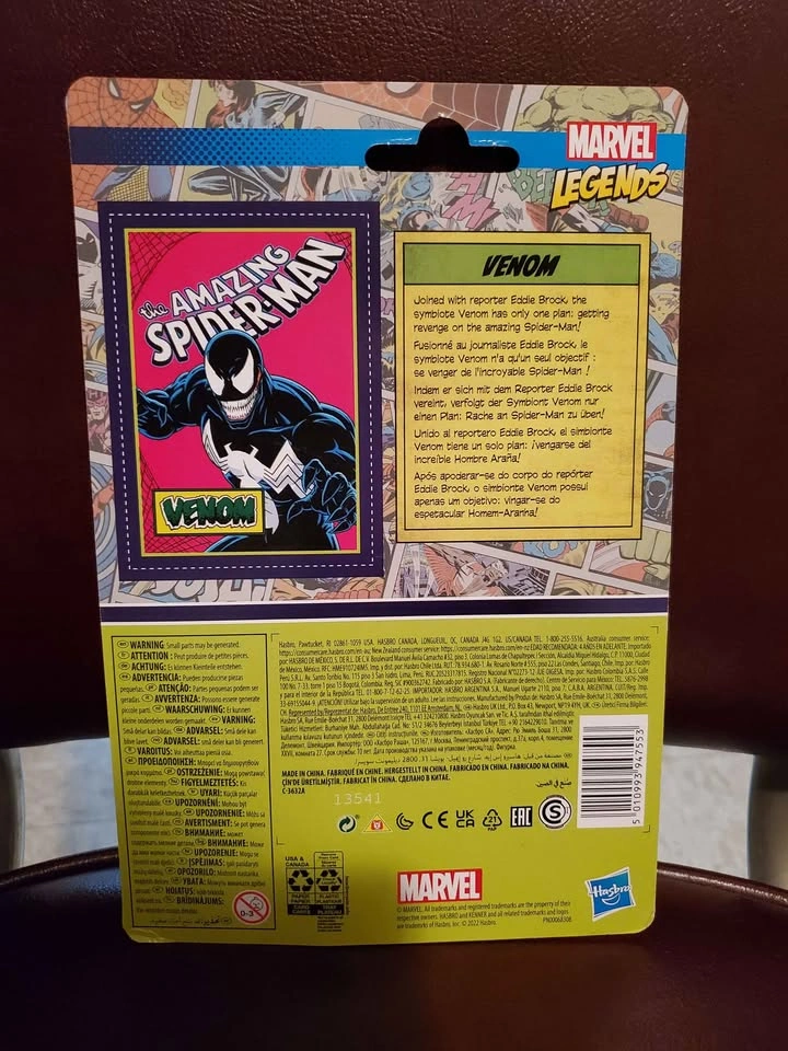 Venom Marvel Legends Retro 3.75" Action Figure - photo 2