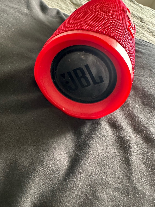 JBL Charge 4 Portable Speaker - photo 4