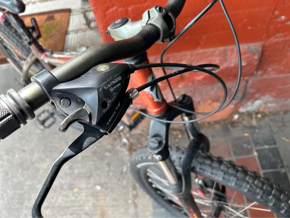 Specialized Mountain Bike Shimano 8-speed - photo 2
