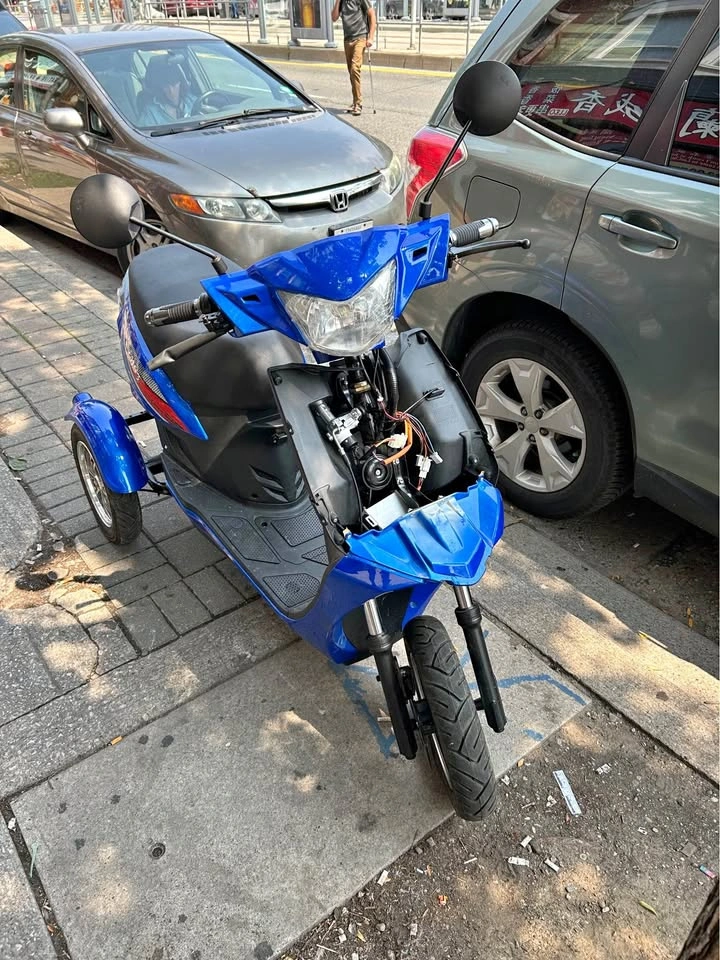 Brand new 3-Wheel Electric Scooter