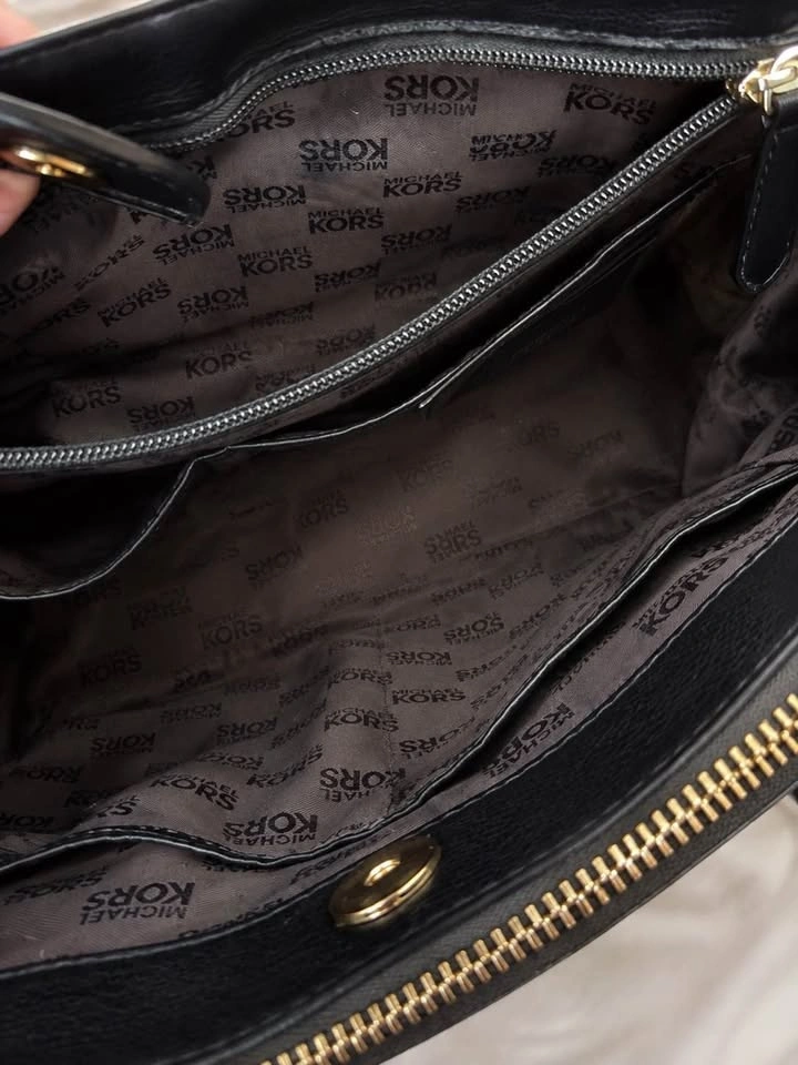 Michael Kors Black Saffiano Satchel Handbag - photo 2