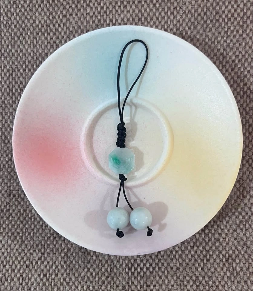 TYPE A CERTIFICATED UNTREATED BURMESE JADEITE Bag/Phone Charm - photo 4