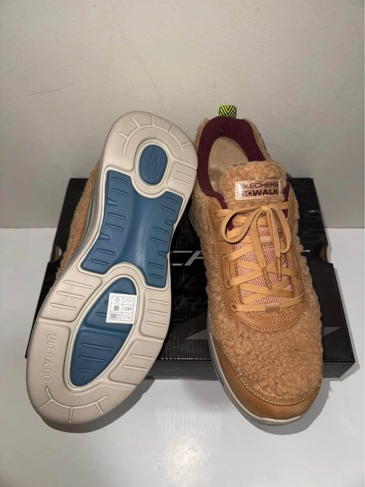 Men Skechers Running Shoes. Size 9.5 US. - photo 2