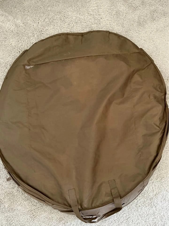 KOA pop up screen tent - photo 3
