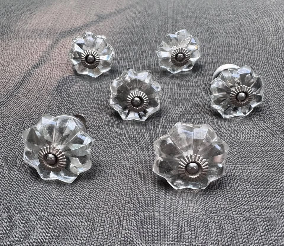 Drawer pulls / knobs — set of 6 - photo 2
