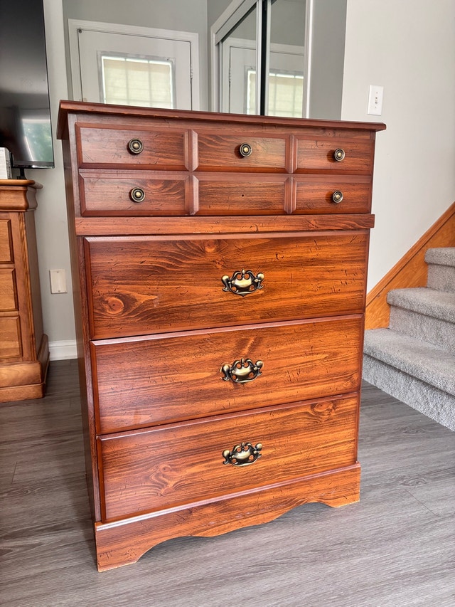 Vintage Wooden 4-Drawer Dresser