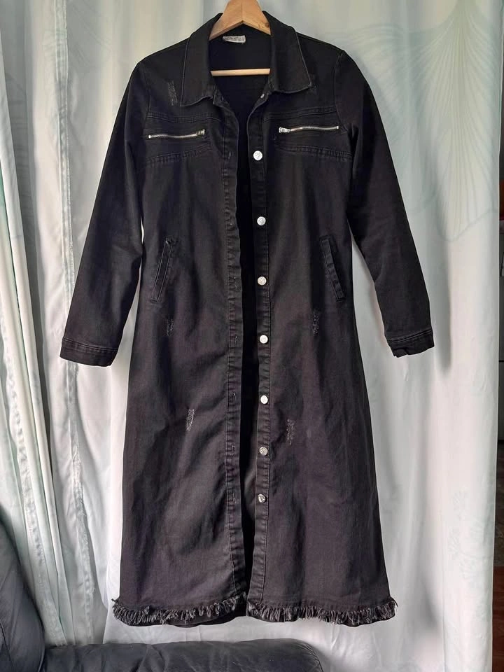 Women’s Black Long Denim Jacket Size Small