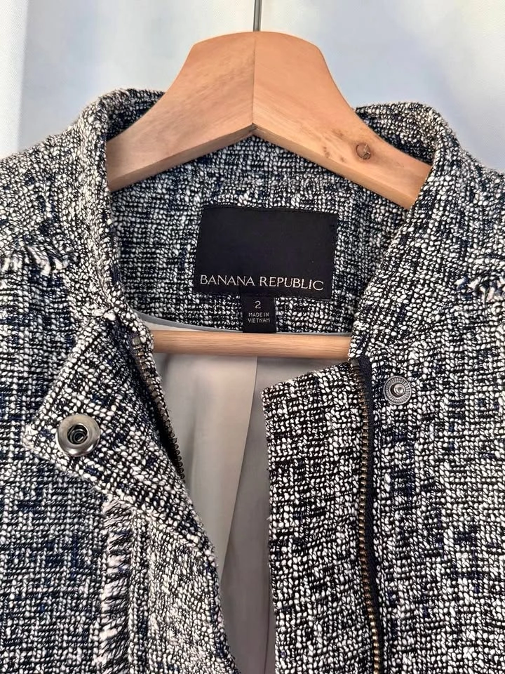 Banana Republic Navy Fringe Boucle Cropped Jacket Size 2