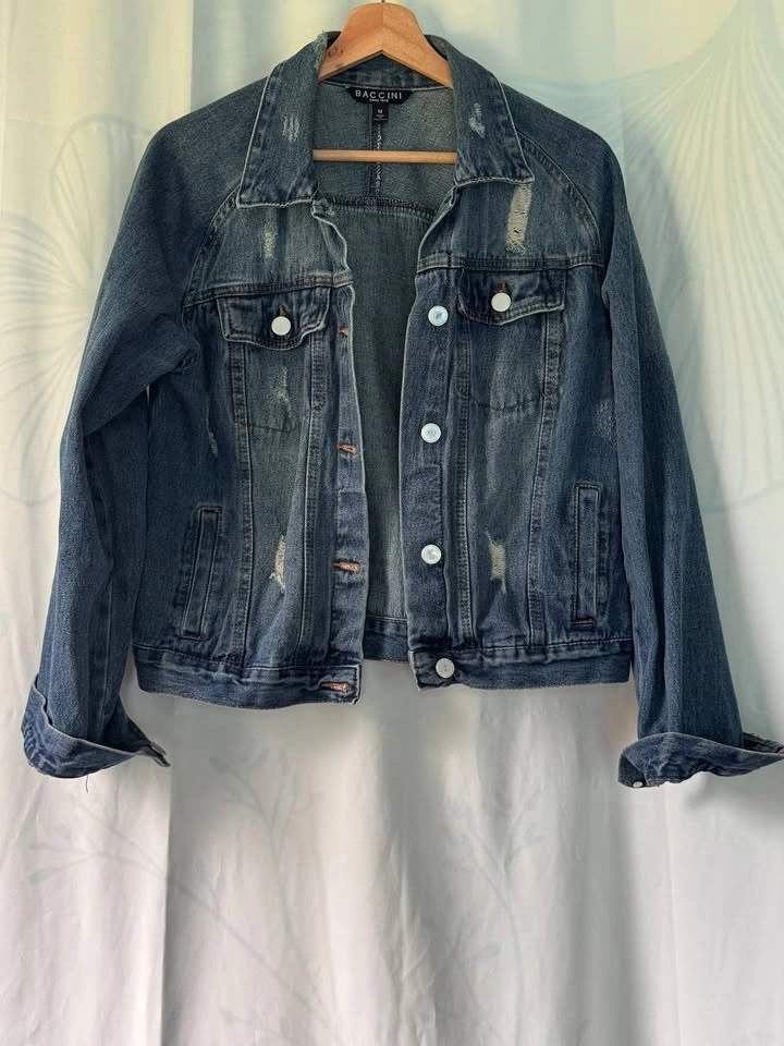 Baccini Denim Jean Jacket Size Medium Button Down - photo 2
