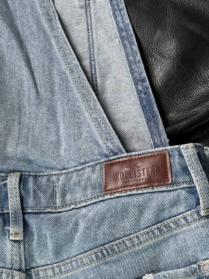 Hollister Vintage Stretch Denim Overalls Shorts XS Light Wash - photo 2