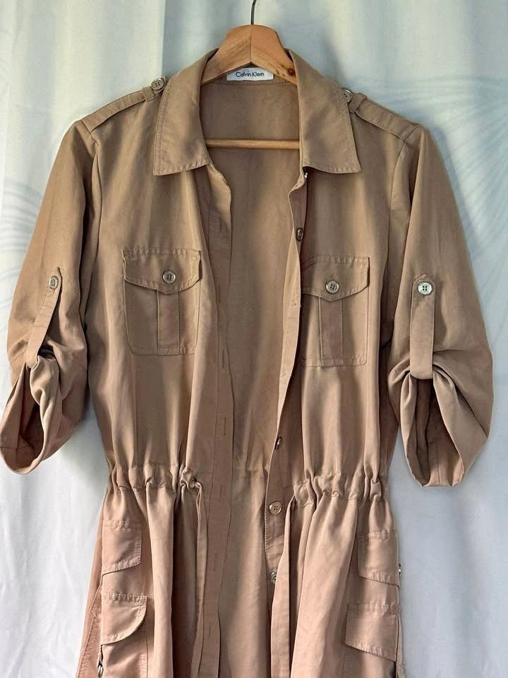 Calvin Klein Khaki Utility Cargo Shirt Dress. Pockets. Button Sl