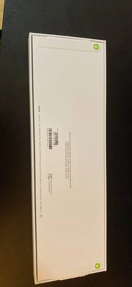 Apple watch SE Gen 2 Midnight colour 44mm - photo 5