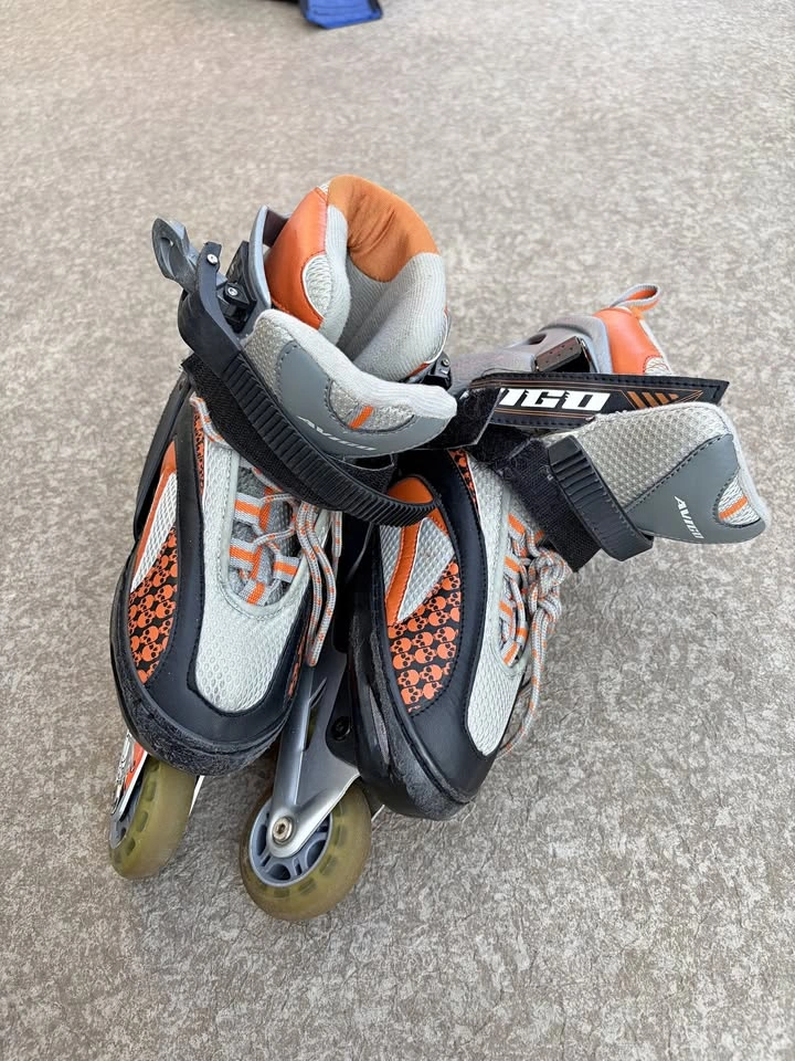 Inline roller skates
