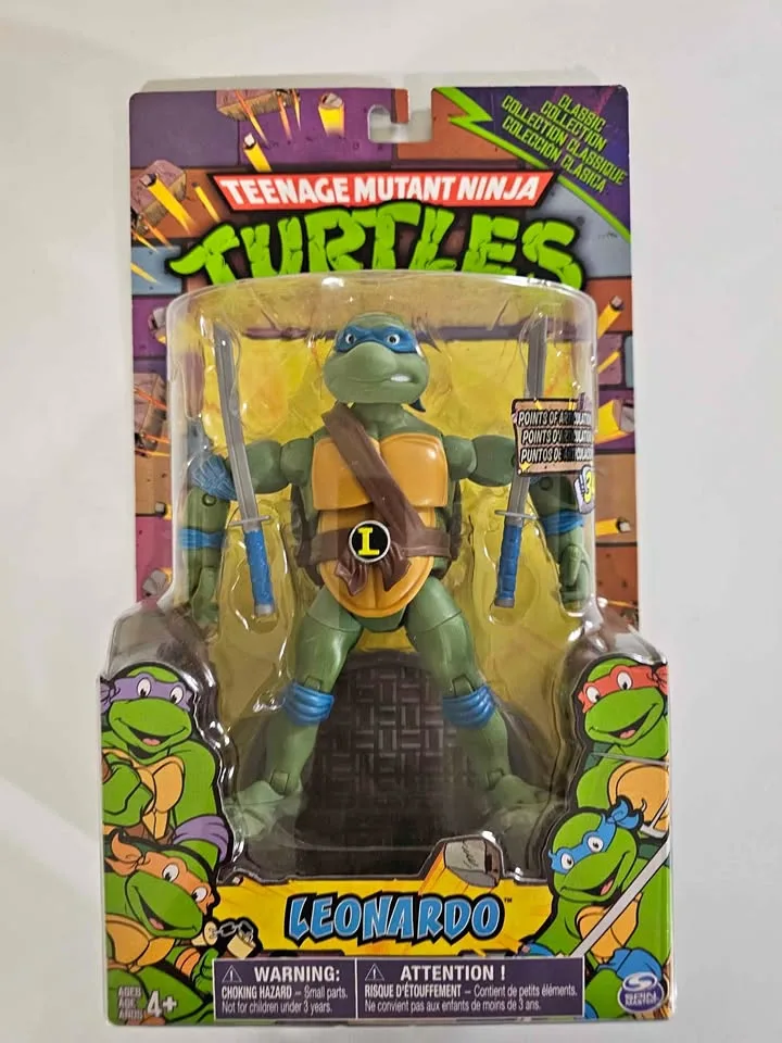 Teenage Mutant Ninja Turtles Classic Leonardo NEW thumbnail
