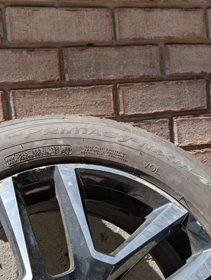Volvo 18' OEM 5x108 Wheels - photo 3