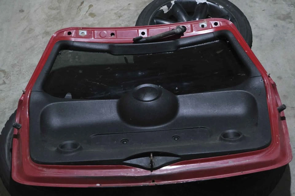 Mini Cooper R56 Hatchback Rear Trunk Door OEM (2007-2013) - photo 2