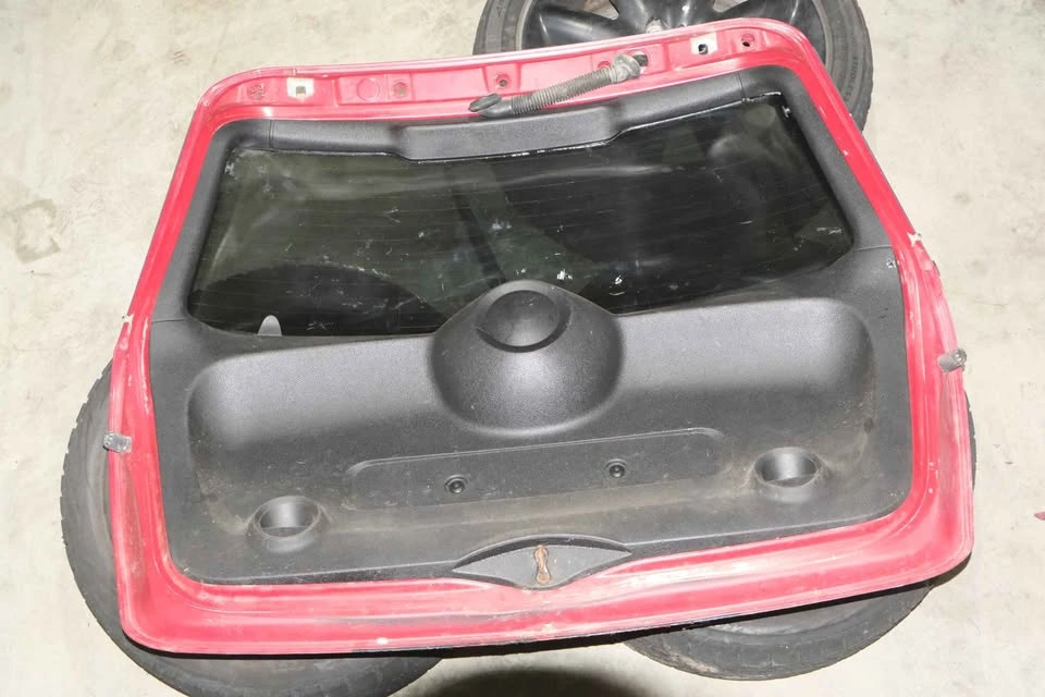 Mini Cooper R56 Hatchback Rear Trunk Door OEM (2007-2013) - photo 3