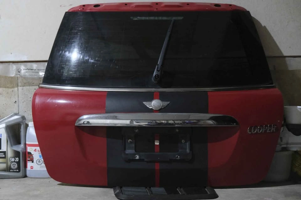 Mini Cooper R56 Hatchback Rear Trunk Door OEM (2007-2013) - photo 4