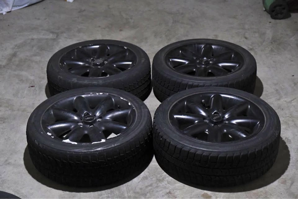 205/50/R17 Bridgestone Blizzak Winter Tires on Mini Cooper Wheel