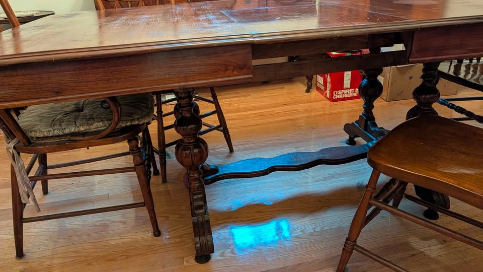 Antique dining room table and chairs - photo 2