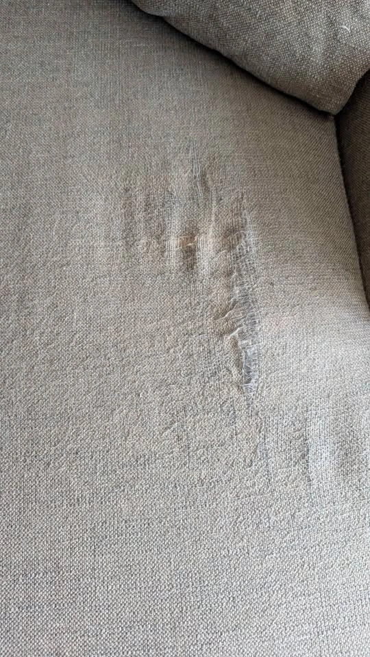L-shaped couch - photo 3