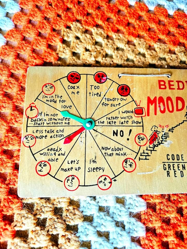 60s/70s Bedroom Mood Meter Wooden Plaque Vintage Kitsch Decor - photo 2